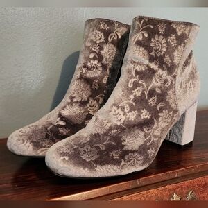 Diba Floral Patterned Velvet Ankle Boots - Gray